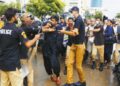 Karachi police use tear gas, detain protesters as Sindh employees demand pay hike