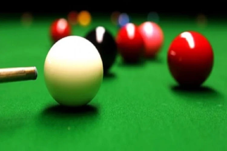 Colombo, Sri Lanka: Pakistan has secured a bronze medal at the Asian Six Red Team Snooker Championship, held in Colombo, Sri Lanka. The achievement comes after Pakistan One, comprised of Muhammad Asif and Awais Munir, lost their semi-final match. In a hard-fought contest, the Malaysian duo of Lim Kok Leong and Thor Chuan Leong defeated the Pakistani pair by 3 frames to 1. The Malaysian team posted frame scores of 89-24, 75-42, 65-25, and 84-47. Despite the loss in the semi-final, Pakistan One's strong performance throughout the tournament earned them a commendable third-place finish. This adds to Pakistan's success in the championship, as earlier in the individual Asian 6-Red Snooker Championship, Muhammad Asif also secured a bronze medal after reaching the semi-finals.