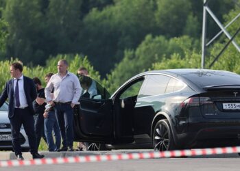 Ex-Transport Minister Starovoit Found Dead After Putin Sacks Him; Investigators Suspect Suicide