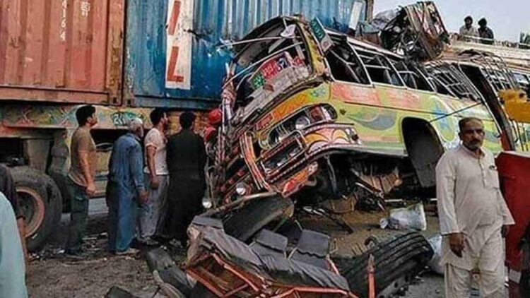 6 dead, 18 injured in Bus-Trailer collision near Kot Addu