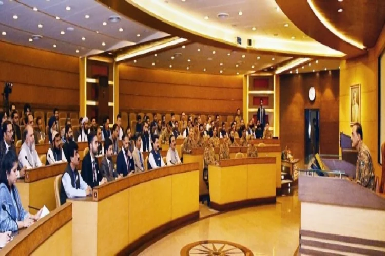 COAS reaffirms Pak Army’s unwavering commitment to uproot menace of terrorism