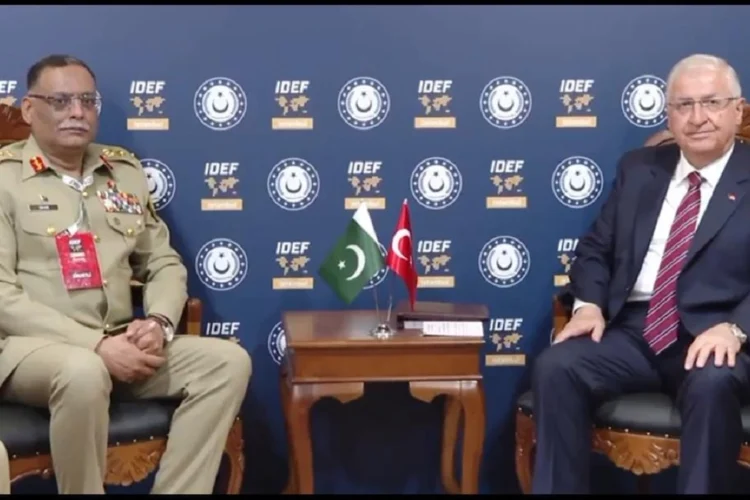 CJCSC attends IDEF-2025 in Turkiye, meets defence leaders to strengthen military cooperation