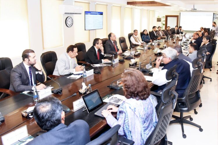 Cabinet Committee Reviews Power Sector Planning Company’s Role in Boosting Efficiency