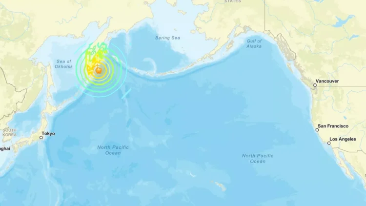Massive Earthquake Strikes Russia’s Far East, Triggers Widespread Tsunami Alerts Across Pacific