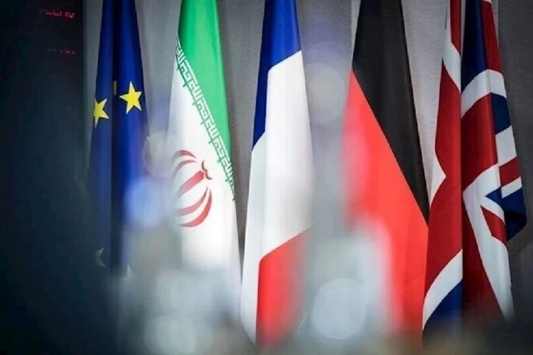 Iran and European trio meet in Istanbul amid nuclear tensions and sanctions threat