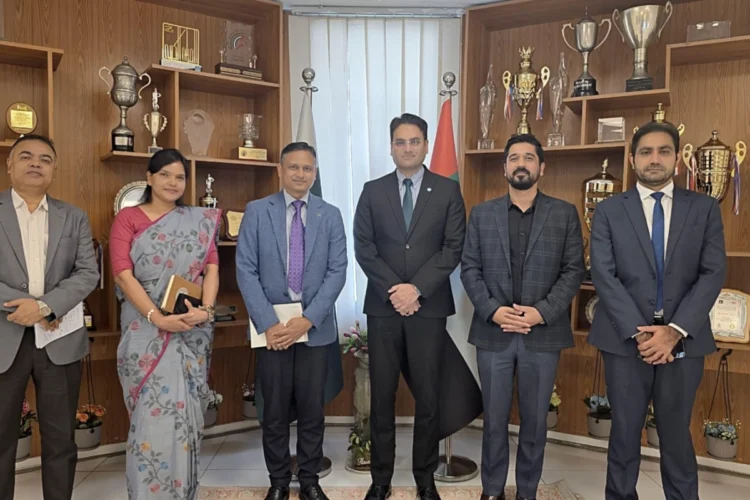 Pakistan and Bangladesh consulates discuss best practices for diaspora welfare in UAE