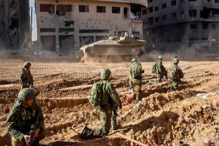 Israel Hits Gaza Market, Water Site; 95 Killed, Over Half Women & Children