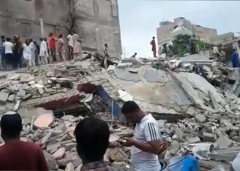 Five dead, several injured as building collapses in Karachi’s Lyari