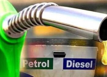 Petrol prices may drop by Rs9, diesel by Rs3.50 as global oil rates decline