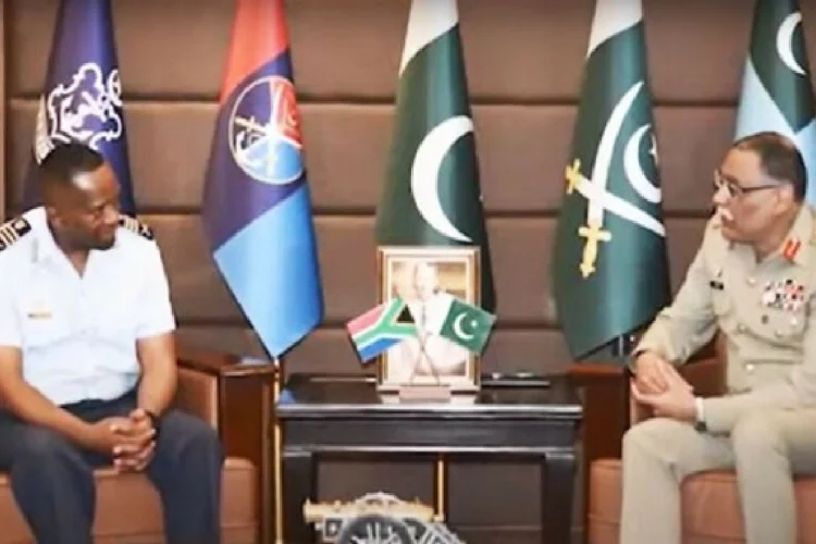 CJCSC General Sahir Shamshad Mirza meets South African air force chief to discuss defence ties, regional issues