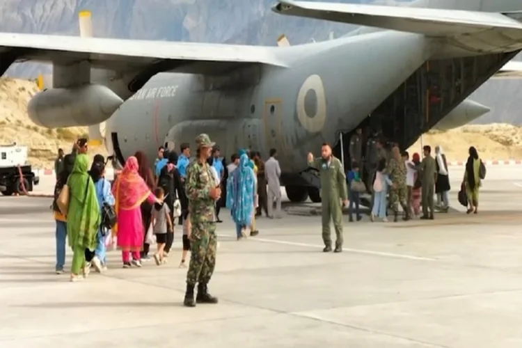PAF Successfully Concludes Major Rescue Operation in Gilgit-Baltistan Amid Harsh Weather