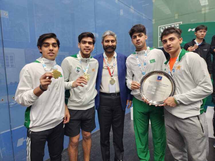 PM lauds young Pakistani squash players for stellar performance in AJC