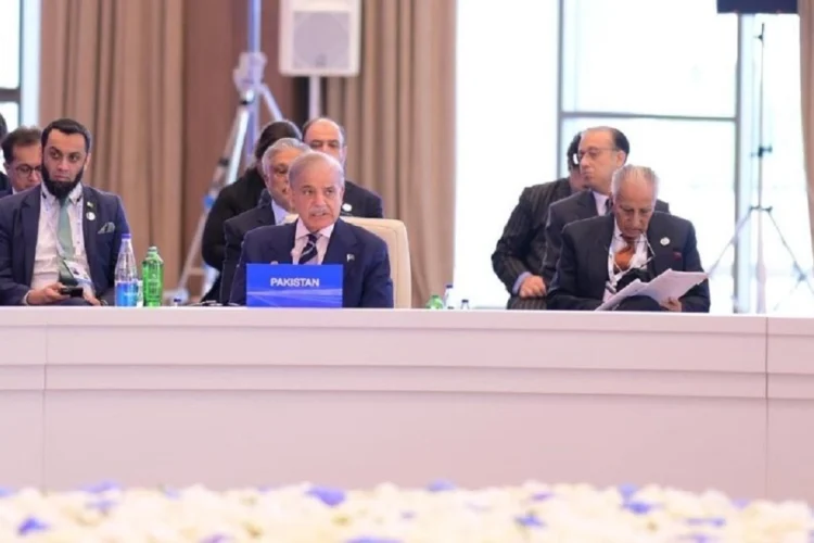 PM Shehbaz calls for regional cooperation to confront global challenges