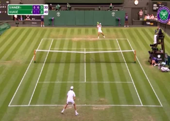 Wimbledon open : Sinner thrashes Vukic to roar into Wimbledon third round
