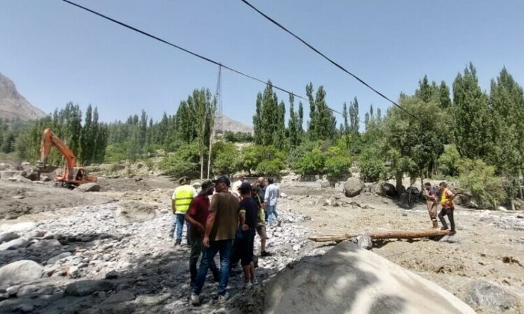 Fresh Flooding Halts KKH Repairs in Hunza, Thousands Stranded Amid Glacial Melting Crisis