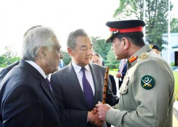Wang Yi, COAS Munir Discuss Regional Security, Counter-Terrorism in Islamabad