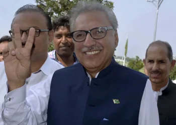 SHC bars arrest of former president Arif Alvi and family in blasphemy case