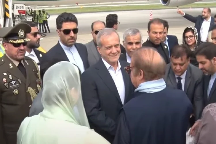 Iranian President Pezeshkian Arrives in Pakistan on First Official Visit, Eyes $10 Billion Trade Goal and Regional Unity