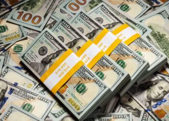 Overseas Pakistanis Send $3.2bn in July, Up 7.4pc from Last Year