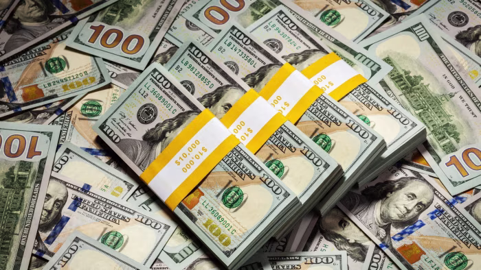 Overseas Pakistanis Send $3.2bn in July, Up 7.4pc from Last Year