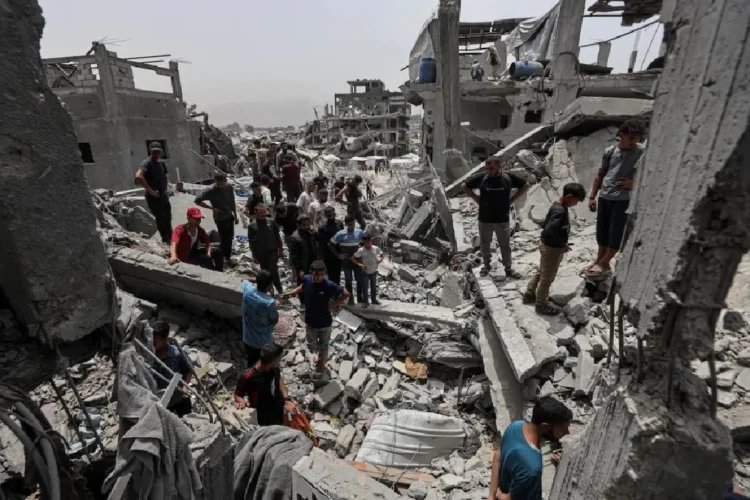 Famine and Fire: Over 90 Palestinians Killed While Seeking Aid as Gaza Faces Relentless Attacks and Starvation