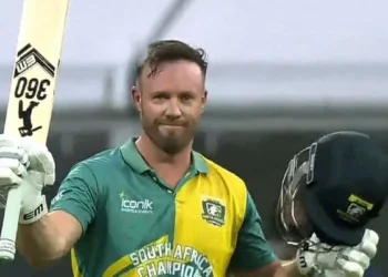 De Villiers’ Century Powers South Africa Champions to Convincing Win Over Pakistan Champions