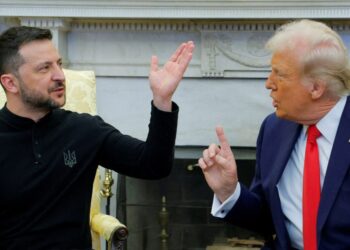 Ukraine resists land swap plan as Zelenskyy seeks united front in White House talks