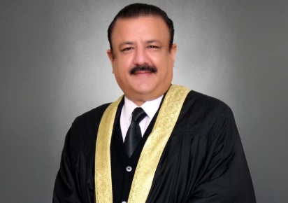 University of Karachi Cancels LLB Degree of Justice Tariq Mehmood