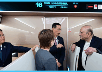 President Zardari Travels on China’s High-Speed Rail, Praises Sustainable Transport Innovations
