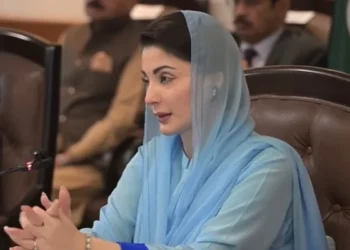 Punjab CM Maryam Nawaz hands over TLP seminaries to Mufti Muneeb-ur-Rahman