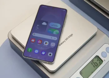 Samsung unveils its slimmest flagship smartphone, the Galaxy S25 Edge