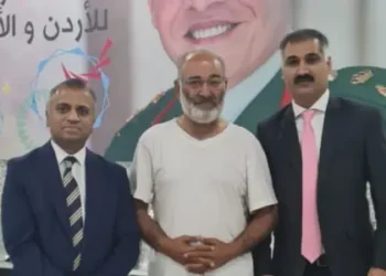 Ex-Senator Mushtaq Ahmad Khan Released After Israeli Detention, Reaches Pakistan Embassy in Amman