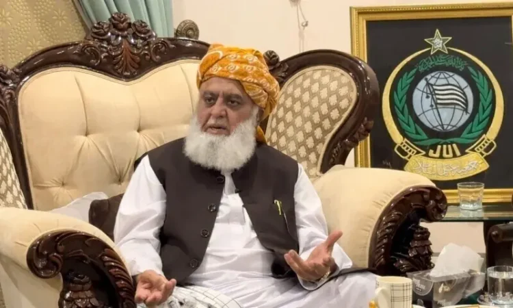Fazlur Rehman Offers to Mediate Between Pakistan and Afghanistan Amid Border Tensions
