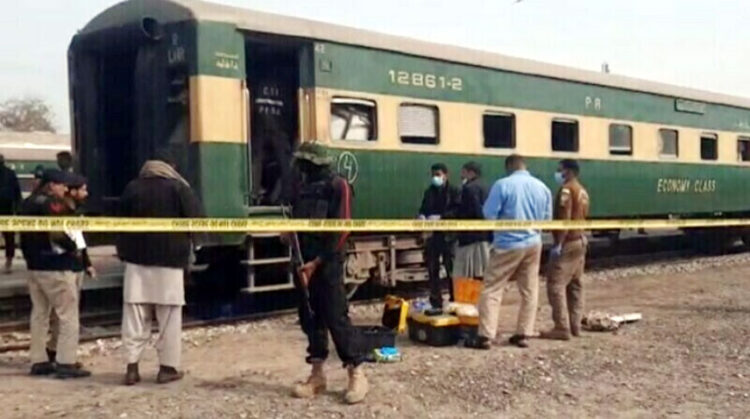 Two Attacks in Balochistan Leave 13 Injured; Grenade Blast Targets Police, Rockets Fired at Jaffar Express