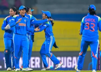 India defeat Pakistan by 88 runs to maintain unbeaten ODI record