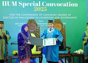 PM Shehbaz Receives Honorary PhD in Malaysia, Signs Key Trade and Cooperation Accords