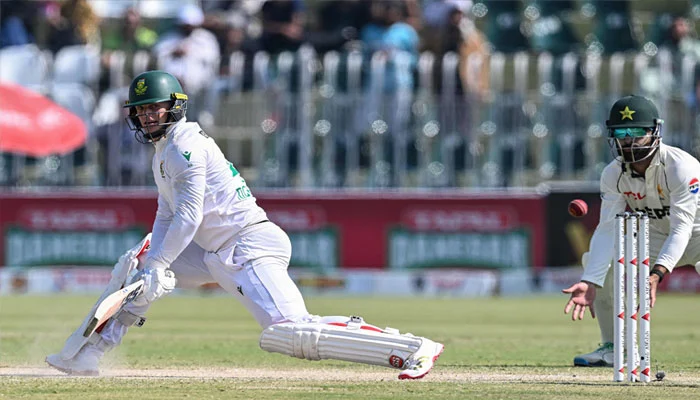 South Africa Beat Pakistan by Eight Wickets, Level Test Series 1-1