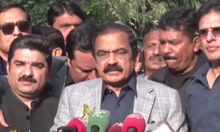 Sanaullah Renews Offer for Dialogue with PTI, Says Democracy Thrives Through Engagement