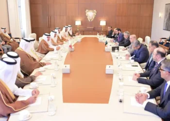 PM Shehbaz Sharif Holds Delegation-Level Talks with Bahraini Leadership in Manama