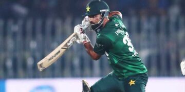 Pakistan defeat Zimbabwe by five wickets in Rawalpindi tri-series opener