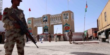 Pakistani Diplomat Meets Key Taliban Governor in Nangarhar Amid Strained Pak-Afghan Ties