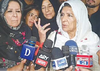 Aleema Khan Denied Meeting with Imran Again as PTI Supporters Stage Sit-In Outside Adiala Jail