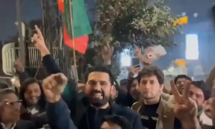 KP Chief Minister Leads PTI Rally at Liberty Chowk, Tensions Mark Lahore Visit