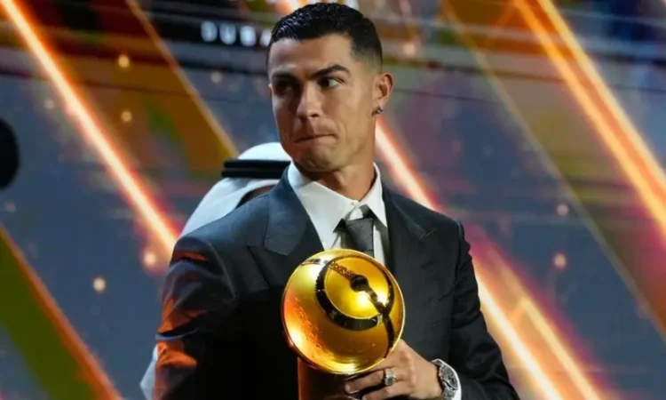 Ronaldo eyes 1,000 career goals after Globe Soccer Award honour