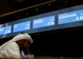 Gulf Stock Markets Slide as Saudi-UAE Tensions Weigh on Investor Sentiment