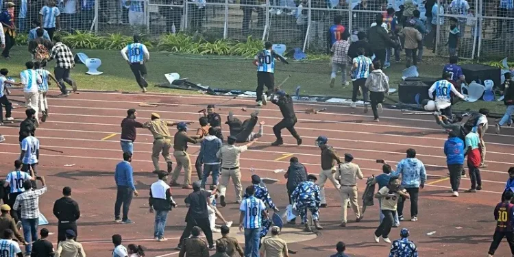 Chaos Erupts at Messi Event in India as Fans Storm Pitch Over Mismanagement