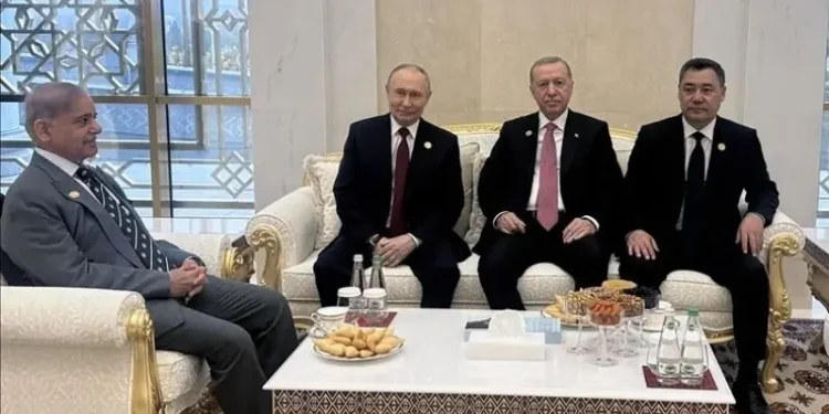 RT India Deletes Post Claiming PM Shehbaz ‘Waited’ for Putin, Calls It Misrepresentation