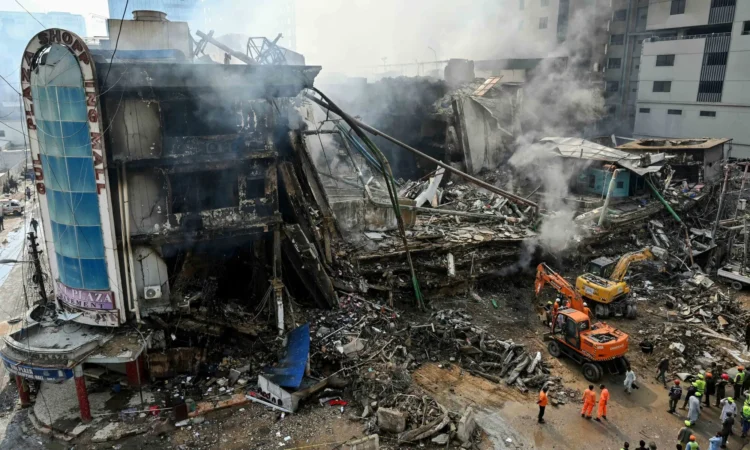 Gul Plaza Fire Death Toll Reaches 21; Dozens Missing, Sindh CM Announces Rs10m Compensation