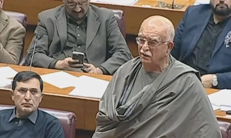 Achakzai Pledges Unconditional Support to Strengthen National Assembly in Maiden Speech as Opposition Leader