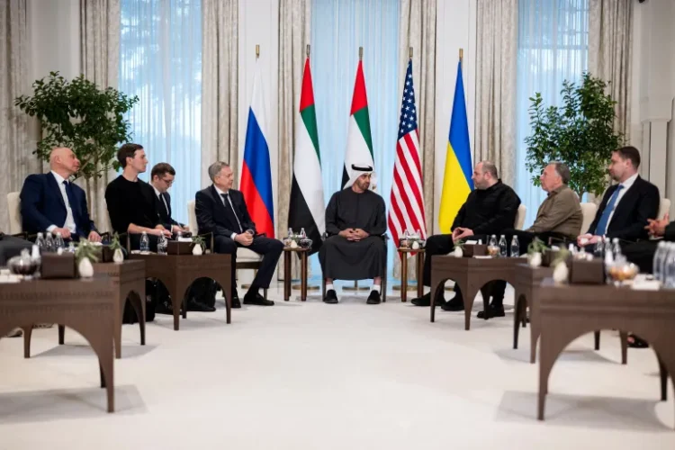 Ukraine, Russia, US End First Round of Abu Dhabi Talks Amid Escalating Fighting